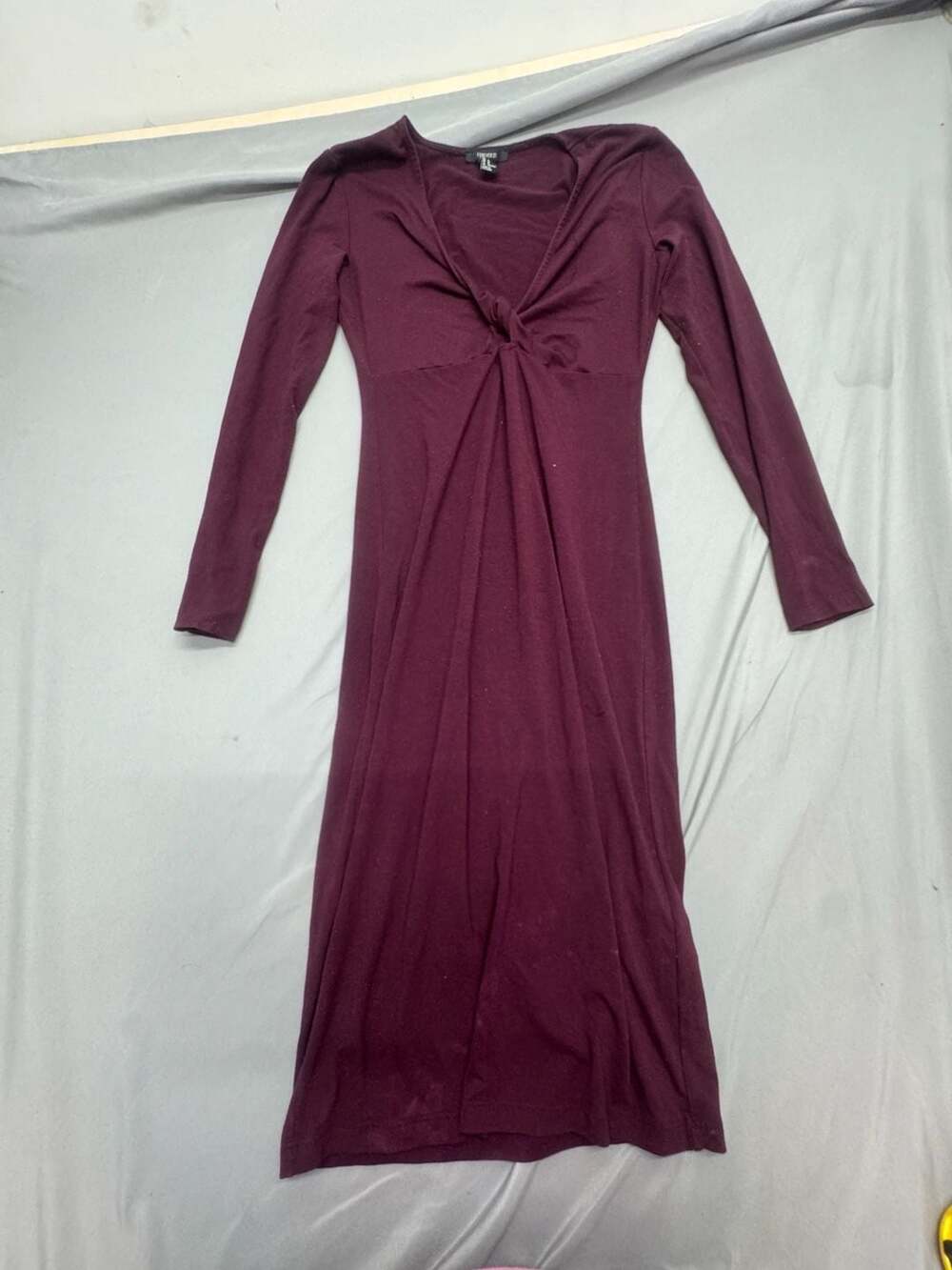 Forever 21 Twist Front Midi Dress Size M Burgundy Long Sleeve V-Neck